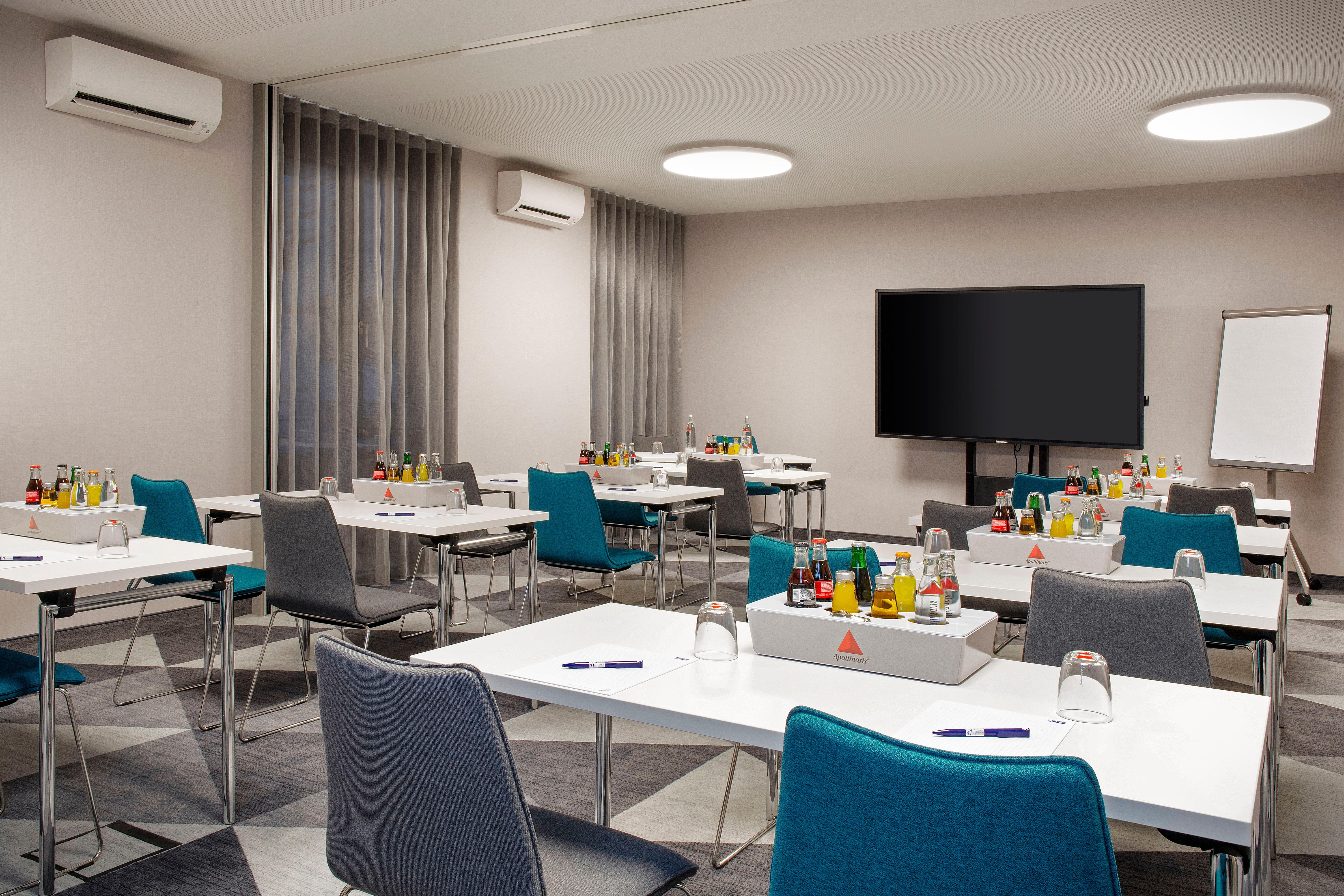 Holiday Inn Express Stuttgart-Waiblingen By Ihg Buitenkant foto
