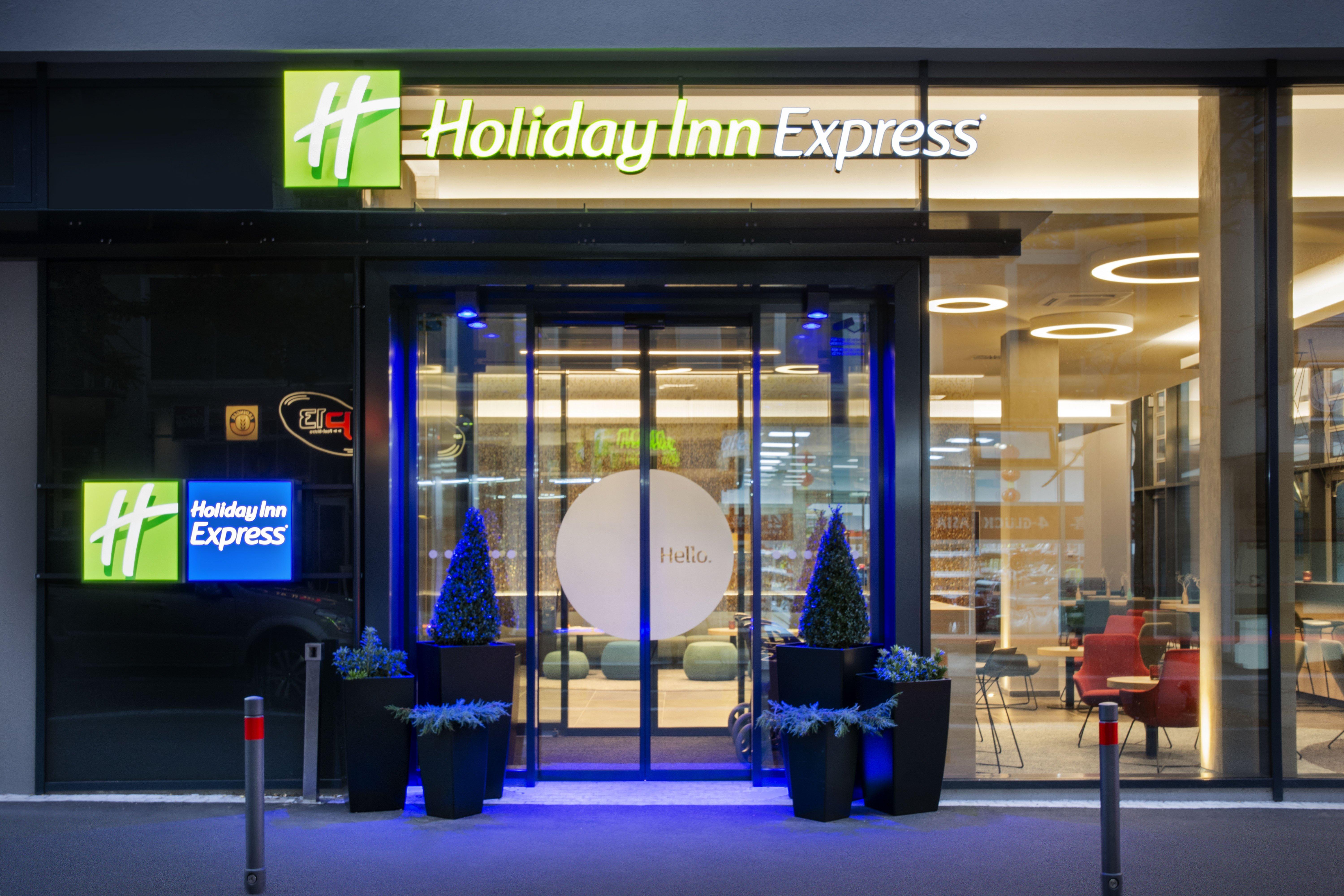 Holiday Inn Express Stuttgart-Waiblingen, An Ihg Hotel Waiblingen  Buitenkant foto