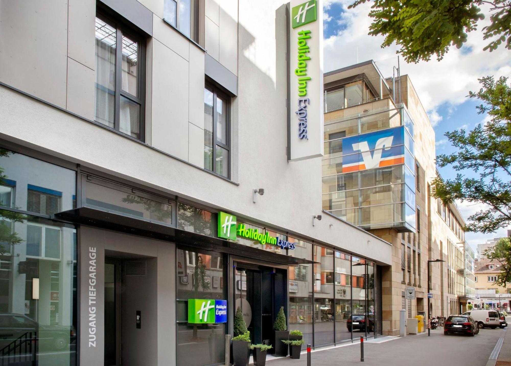 Holiday Inn Express Stuttgart-Waiblingen, An Ihg Hotel Waiblingen  Buitenkant foto